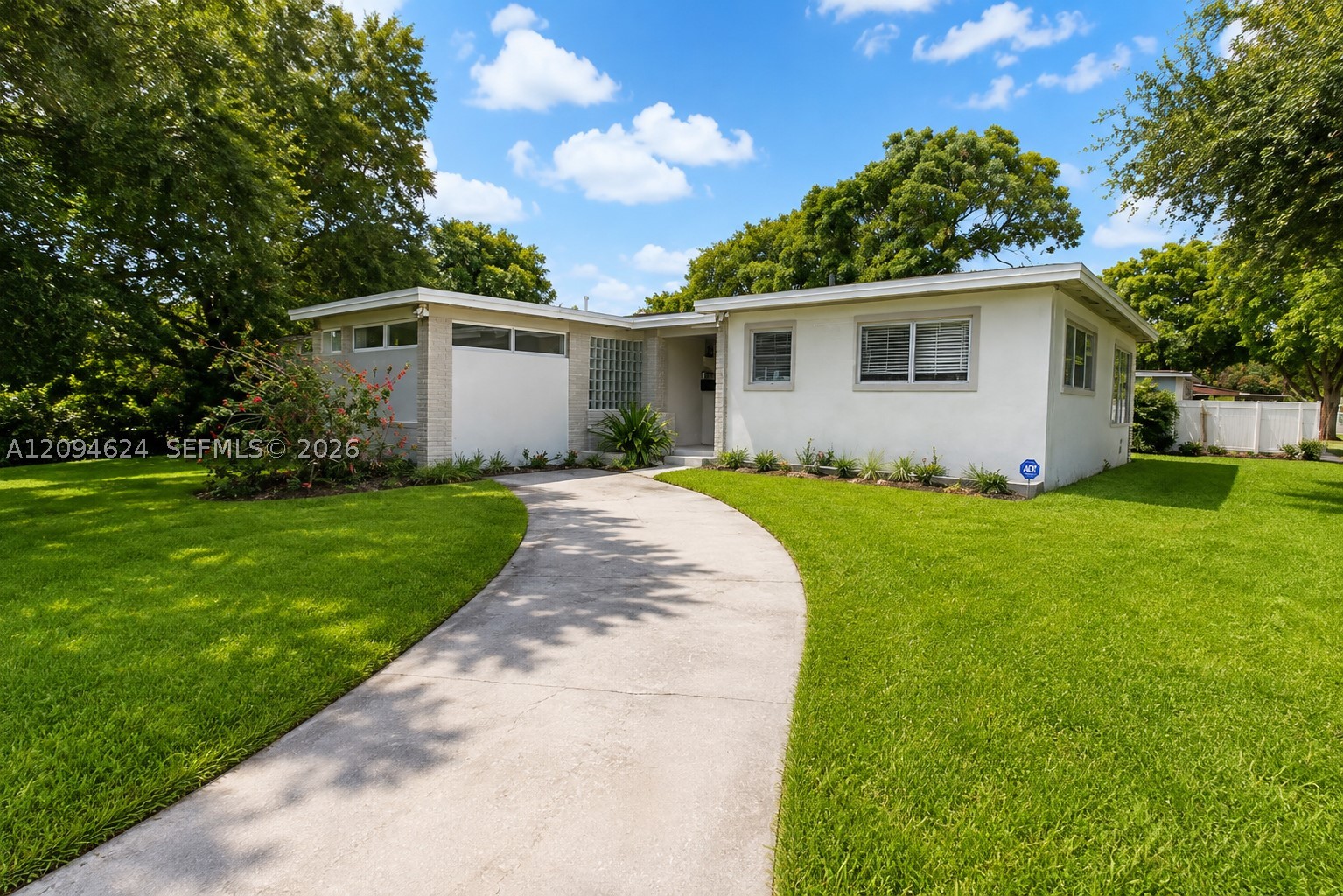 North Miami photo 2