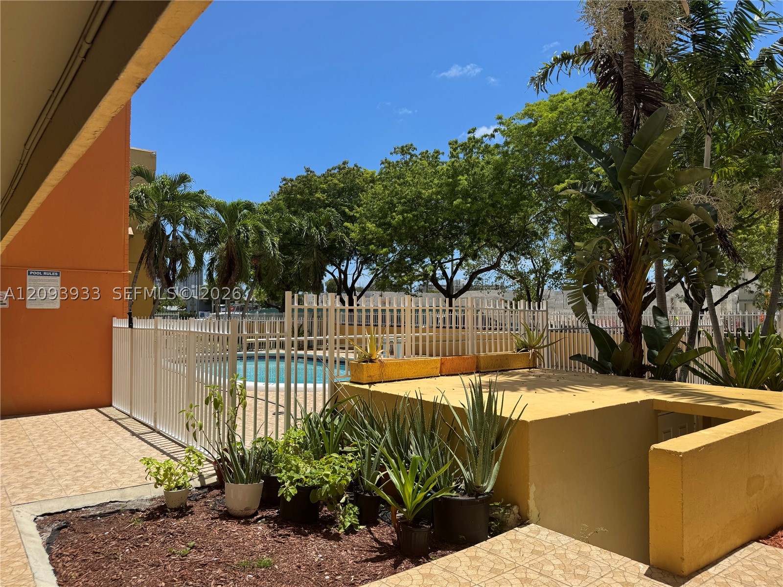 North Miami Beach photo 2