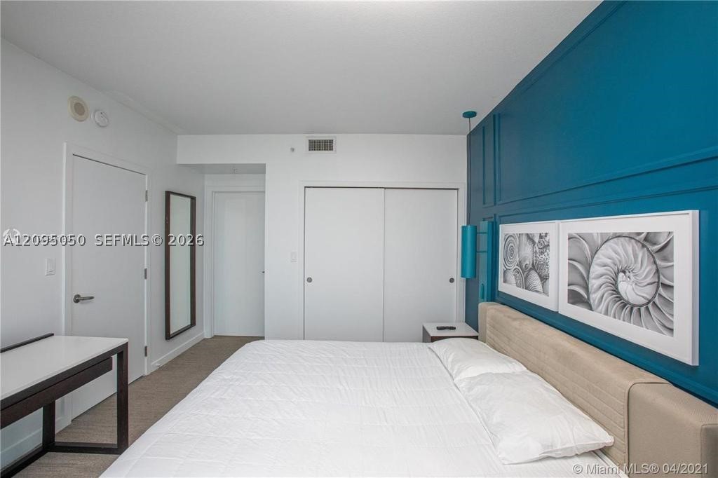 Sunny Isles Beach photo 2