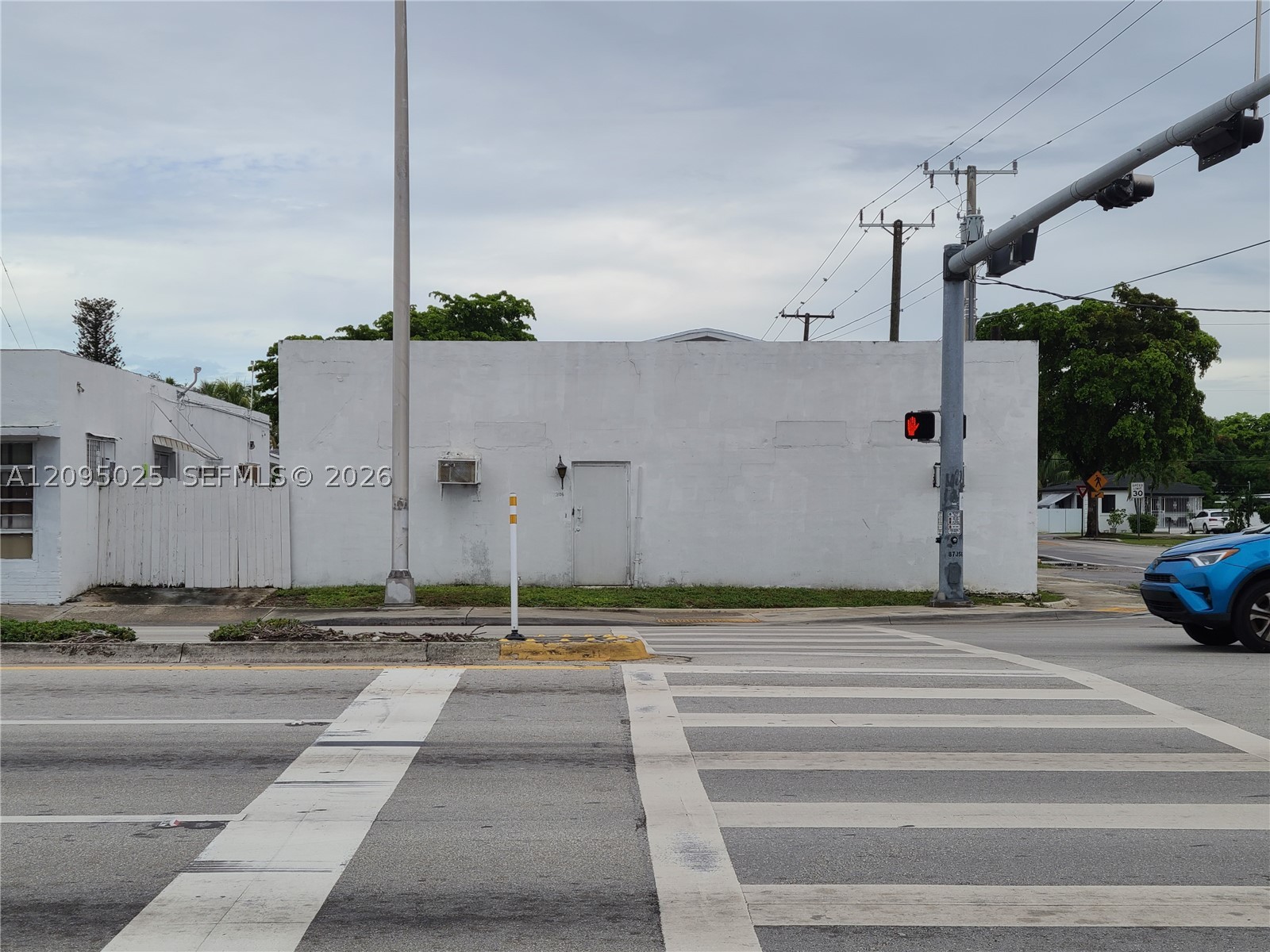 North Miami photo 4