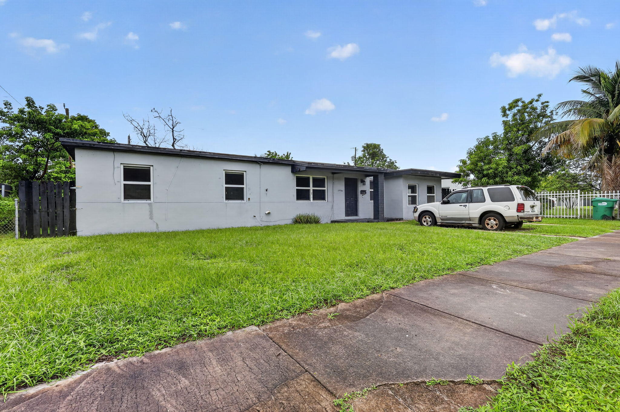 Miami Gardens photo 4
