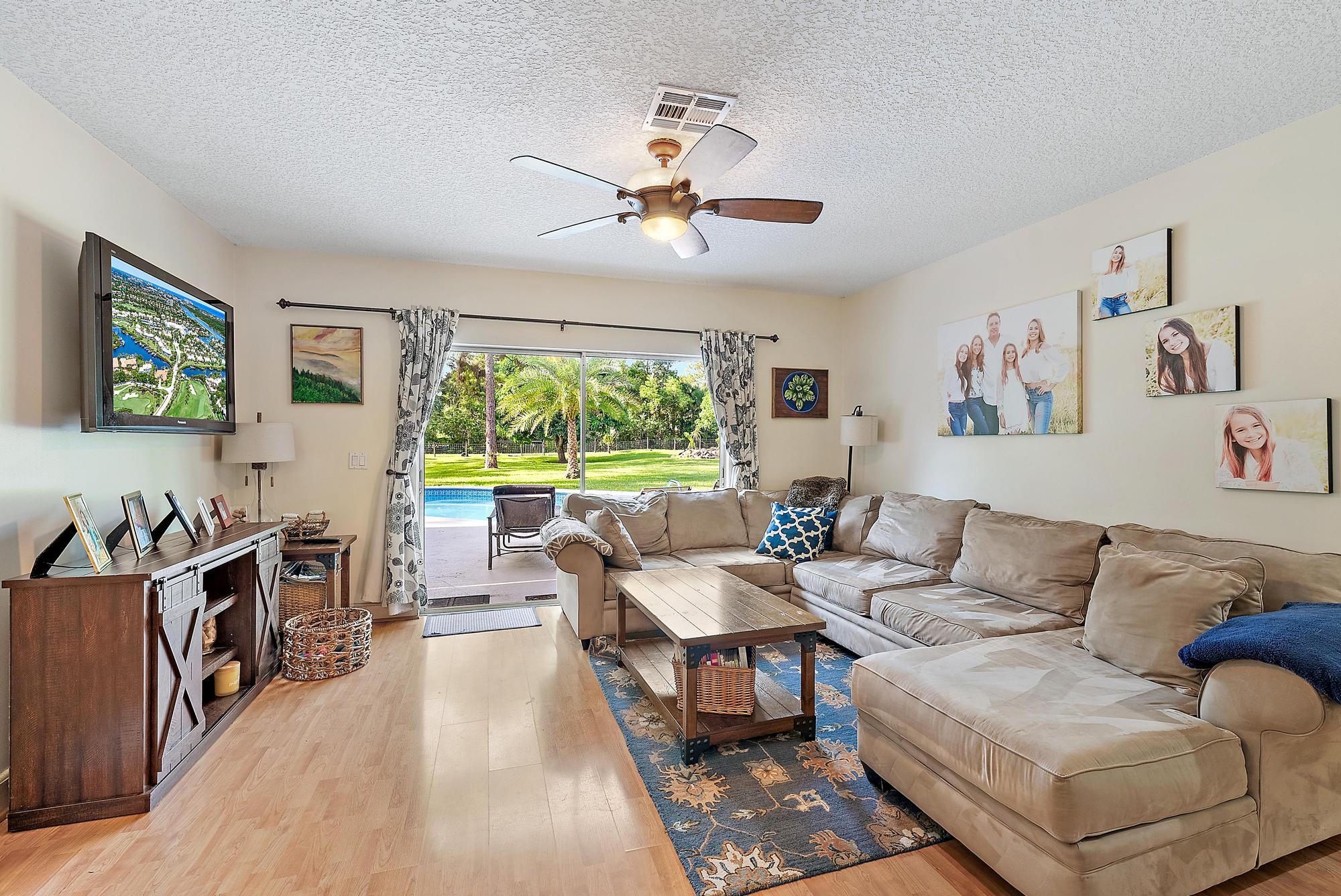MLS listing photo 5