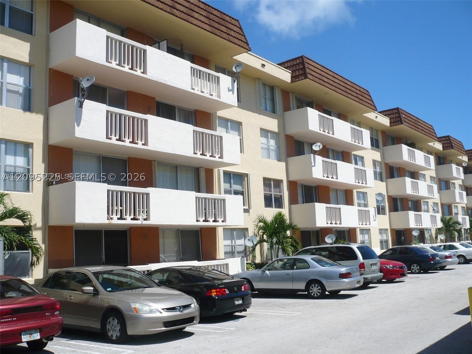 North Miami photo 4