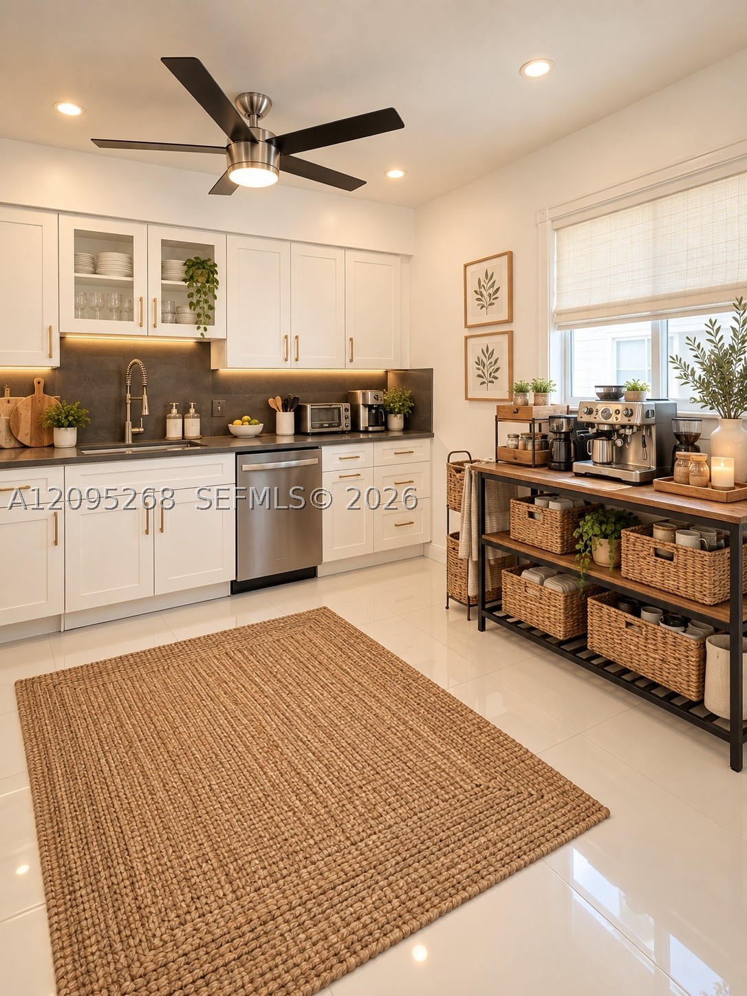 Hallandale Beach photo 2
