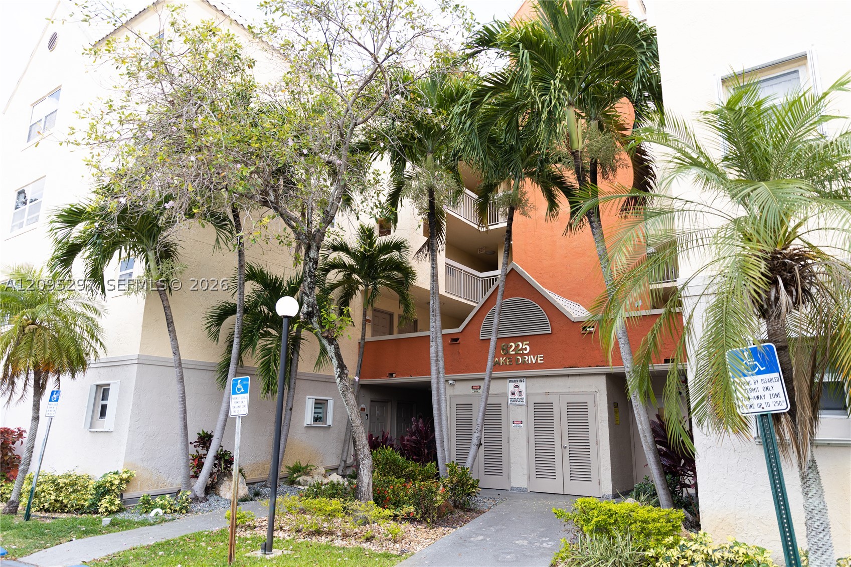 Doral photo 2