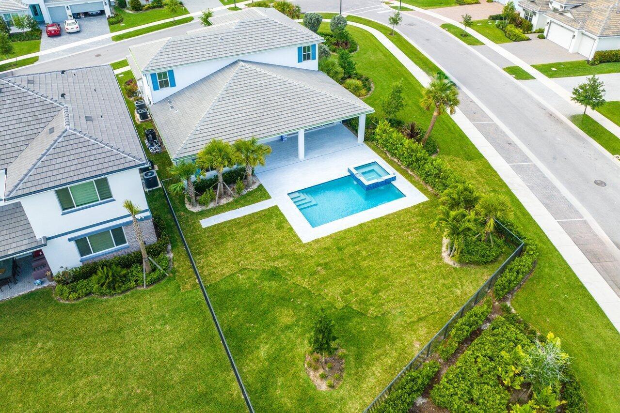 Palm Beach Gardens photo 3