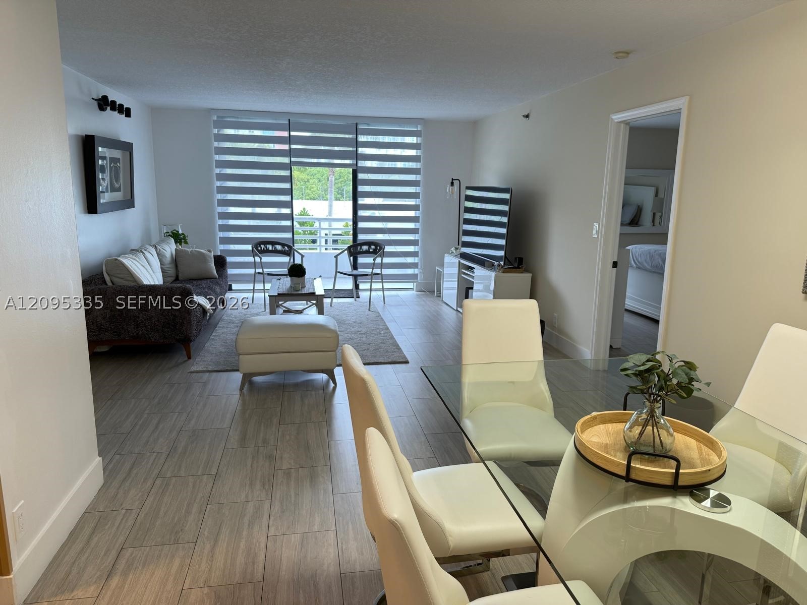 Aventura photo 2