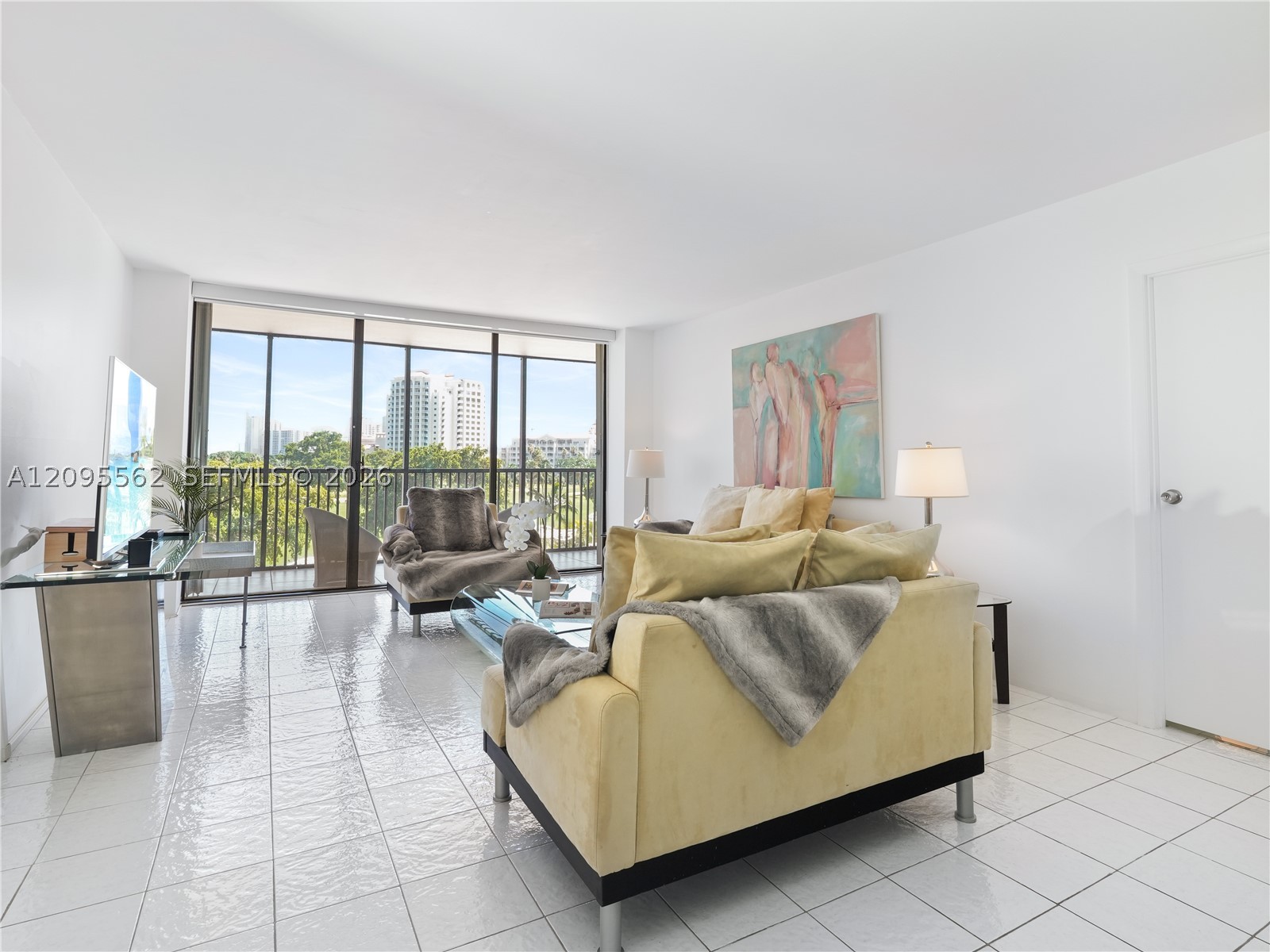 Aventura photo 4
