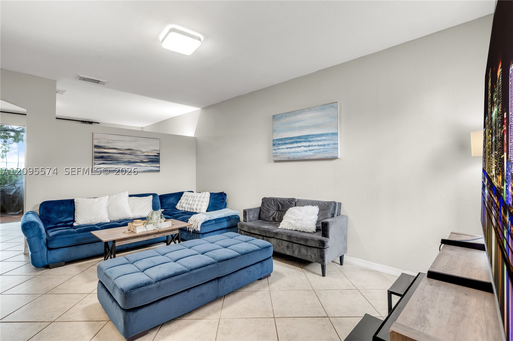 Pembroke Pines photo 4