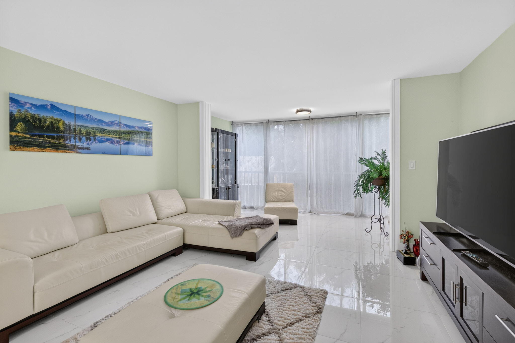 Hallandale Beach photo 5