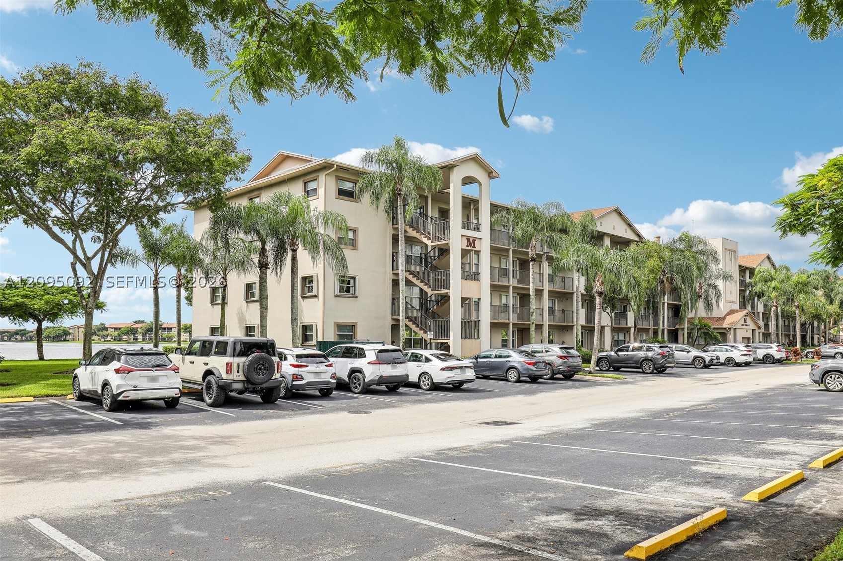 Pembroke Pines photo 3