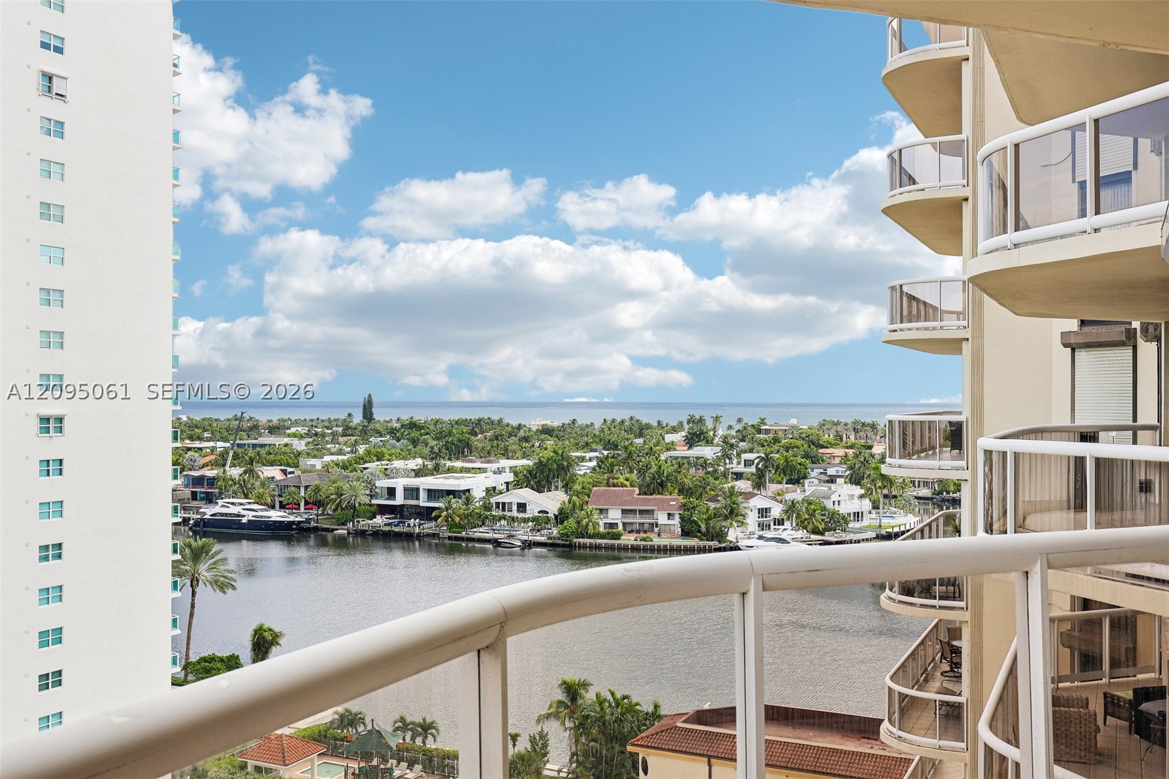 Aventura photo 2
