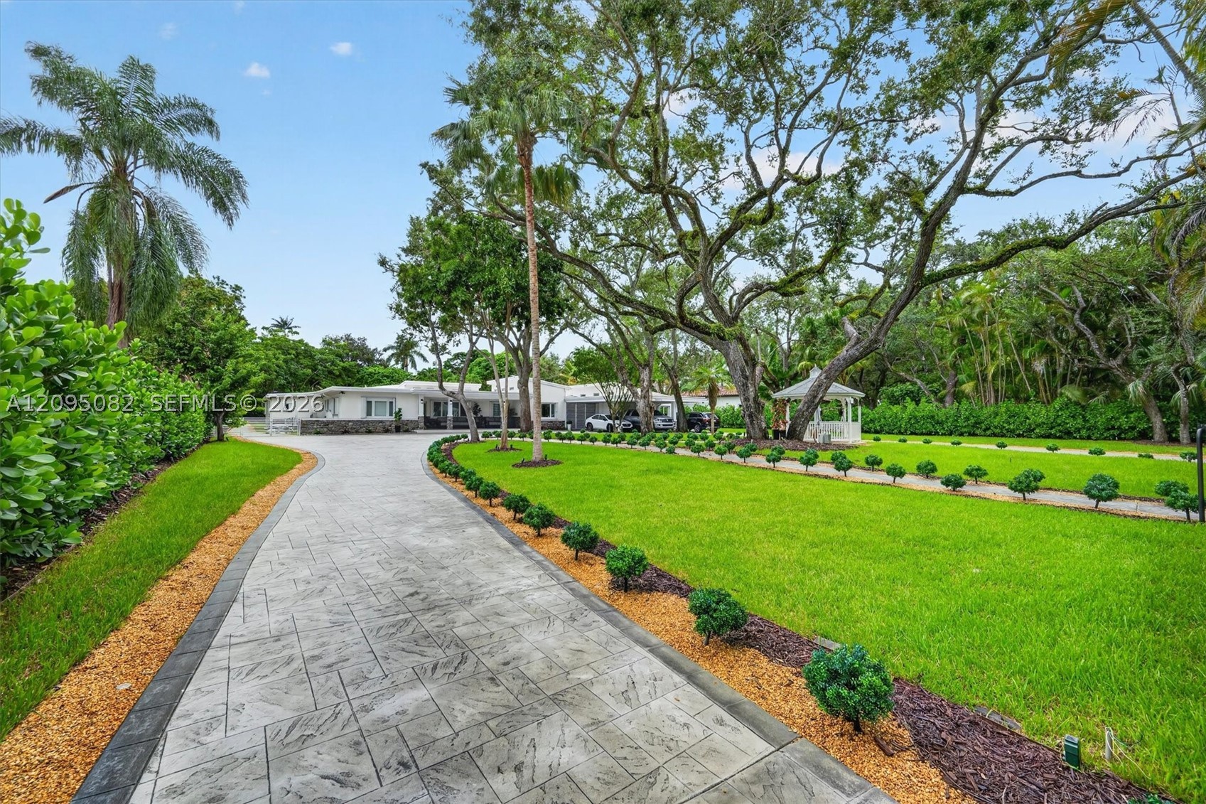 South Miami photo 4