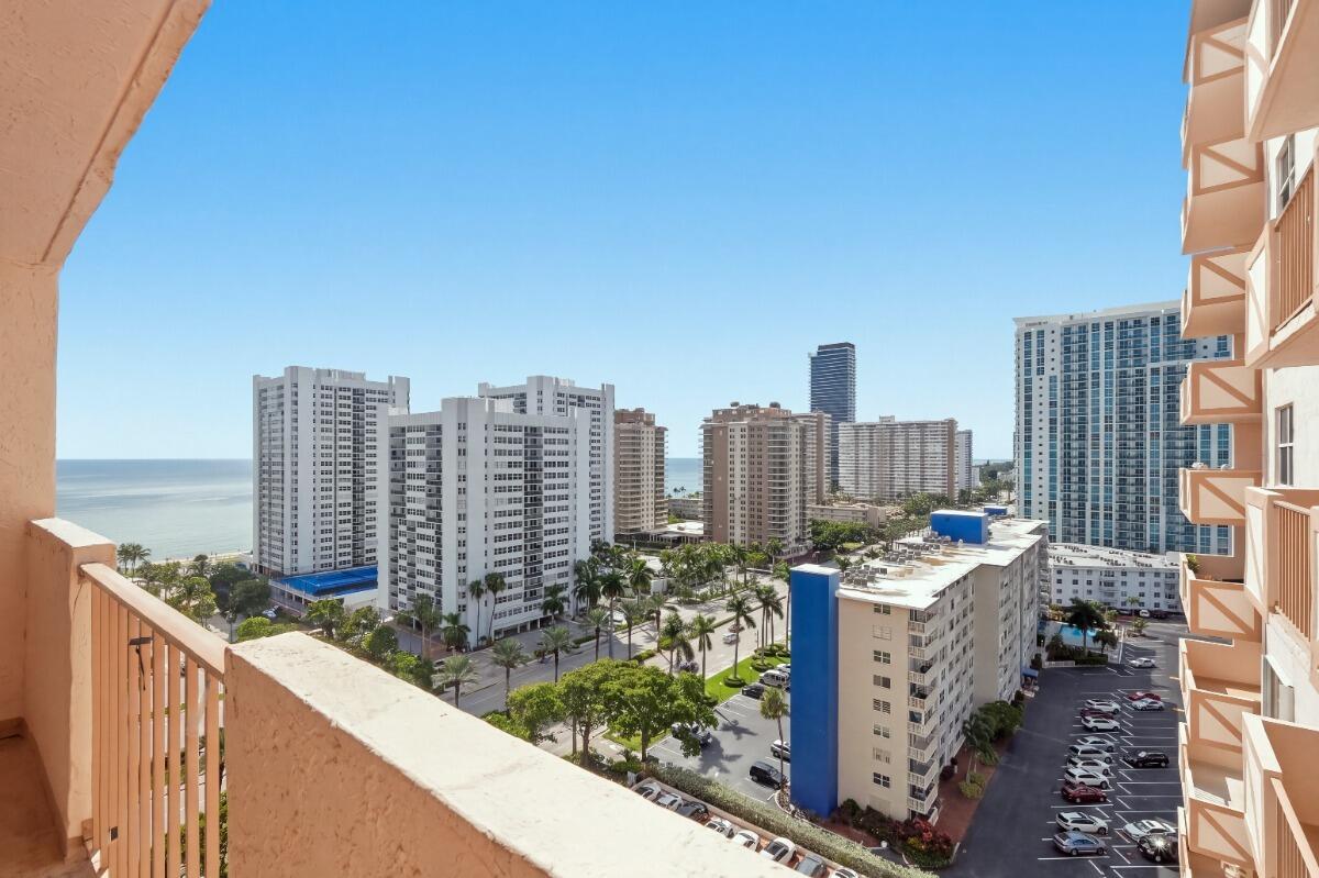 Hallandale Beach photo 4