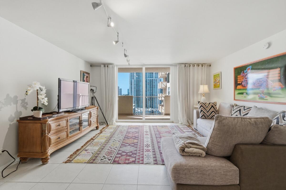 Hallandale Beach photo 5