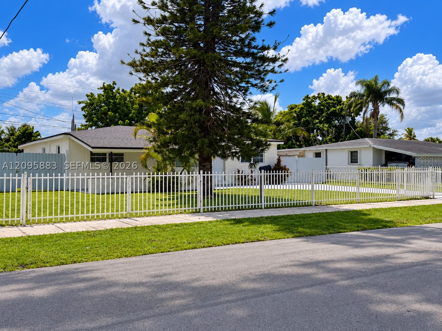 Miami Gardens photo 2