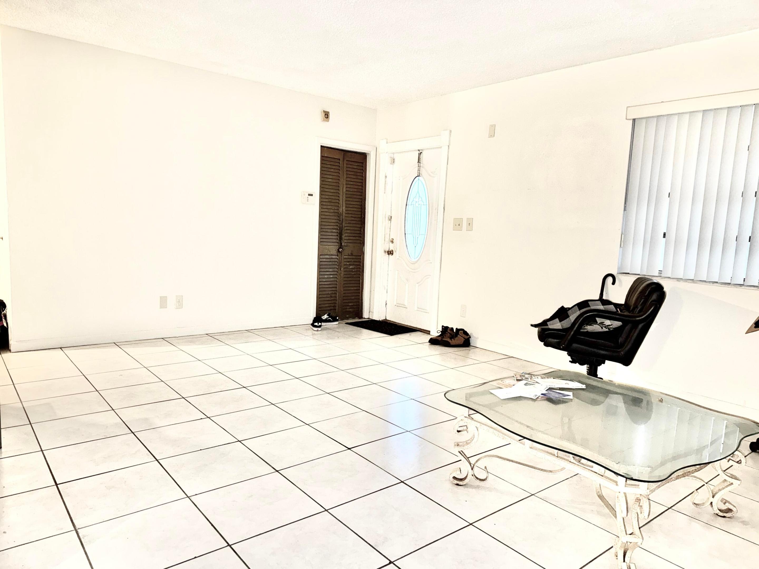 Miami Gardens photo 2