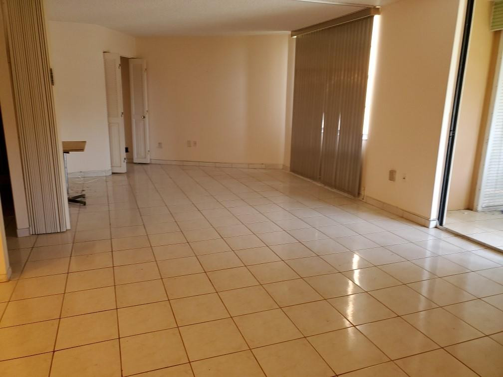 Pembroke Pines photo 4