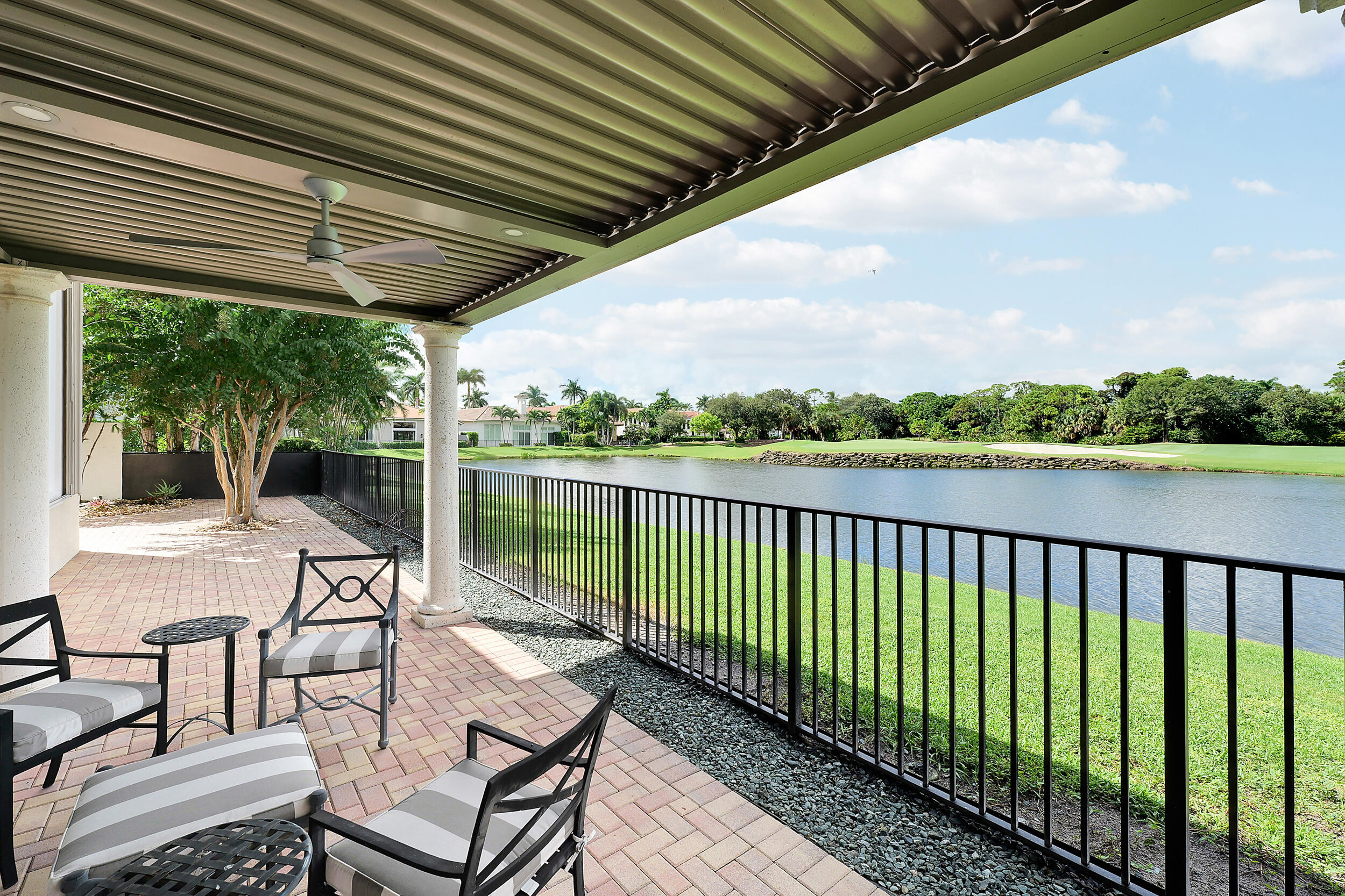 Palm Beach Gardens photo 2