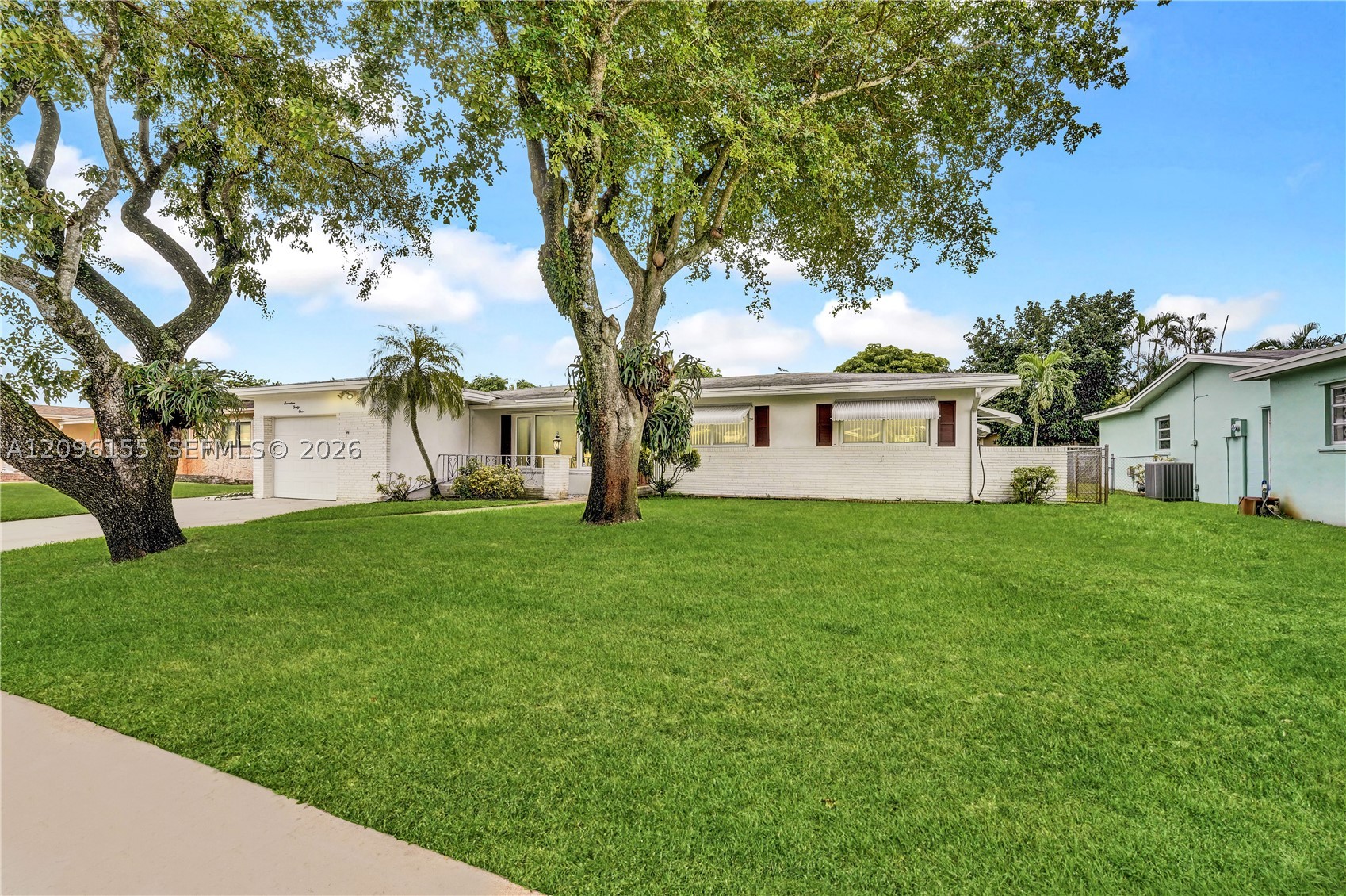 Pembroke Pines photo 3