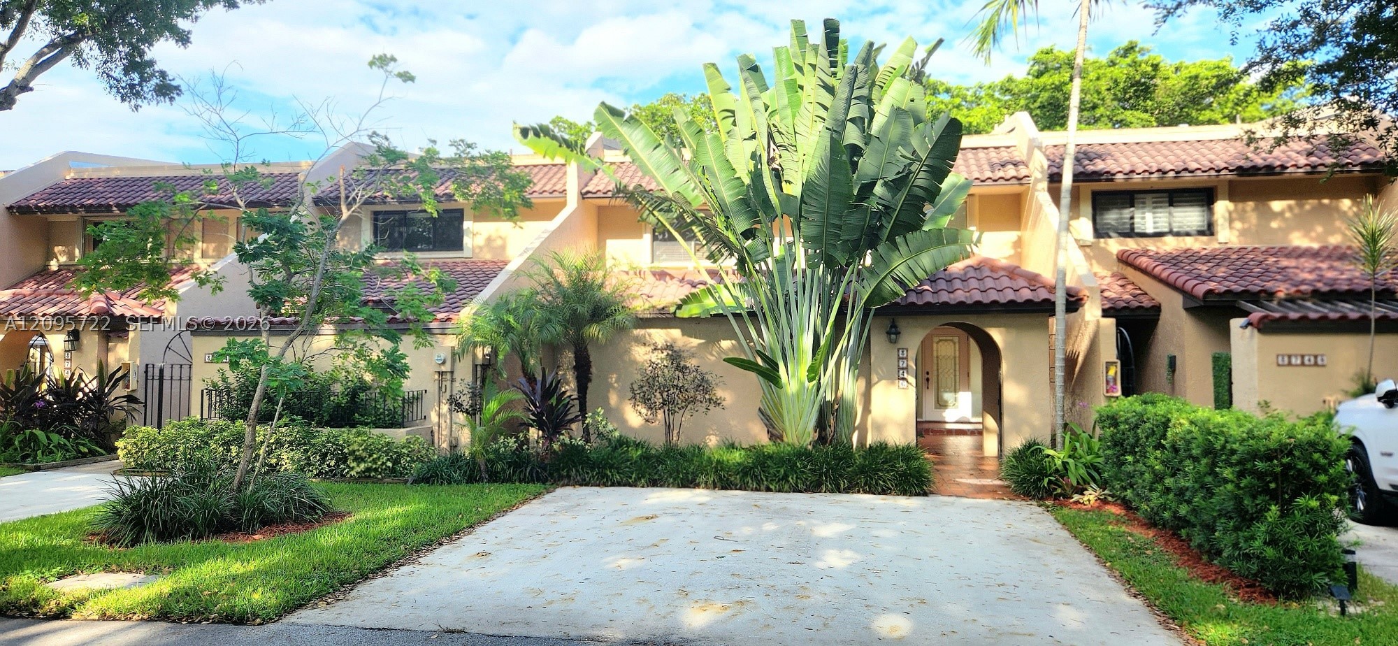 Doral photo 2