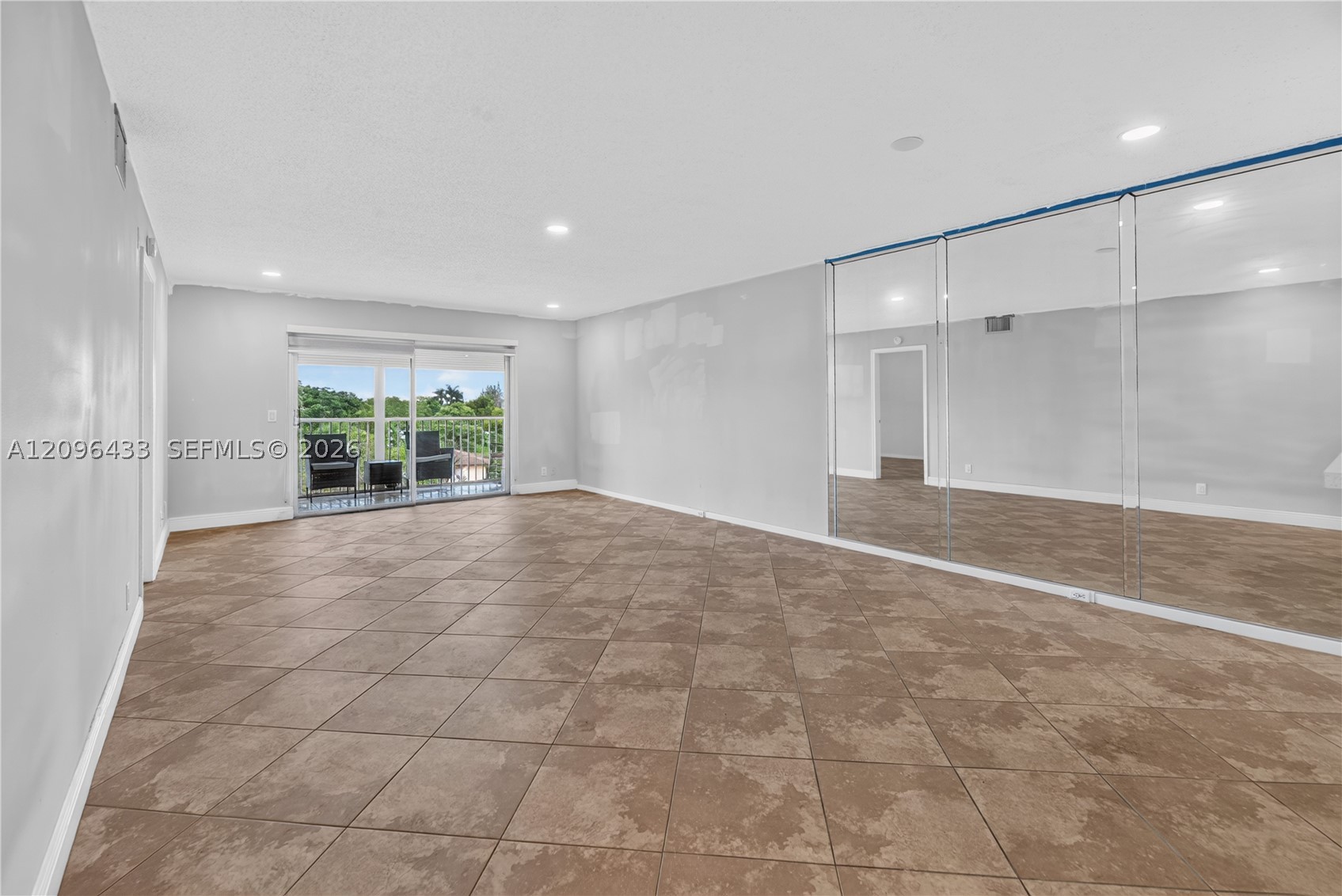Pembroke Pines photo 4