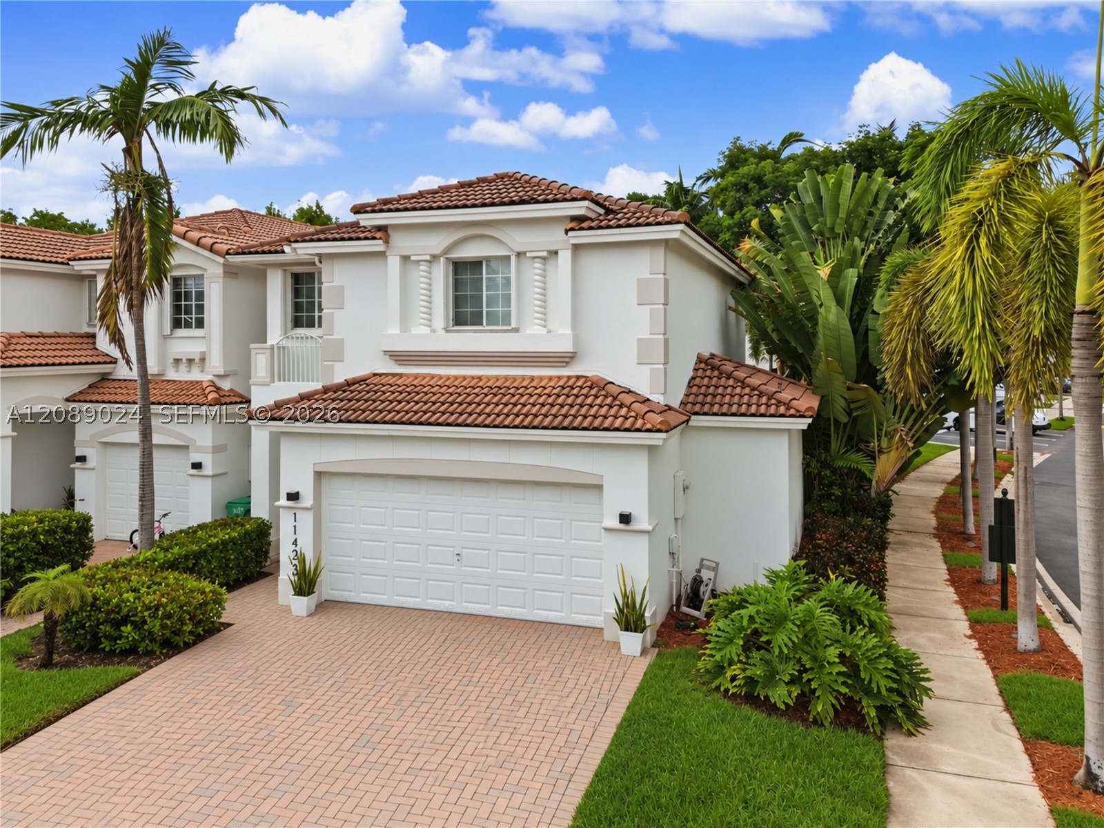 Doral photo 2