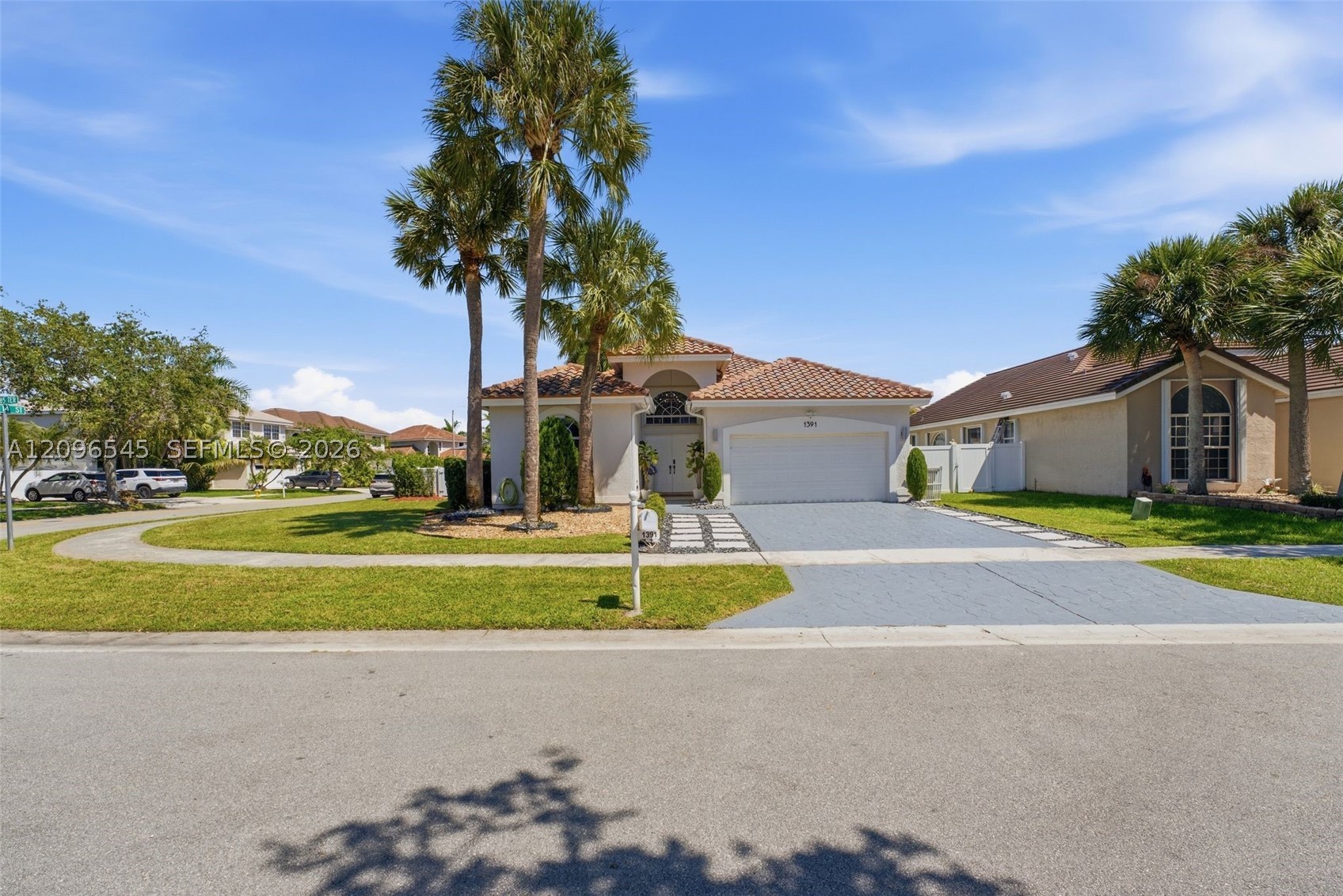 Pembroke Pines photo 2