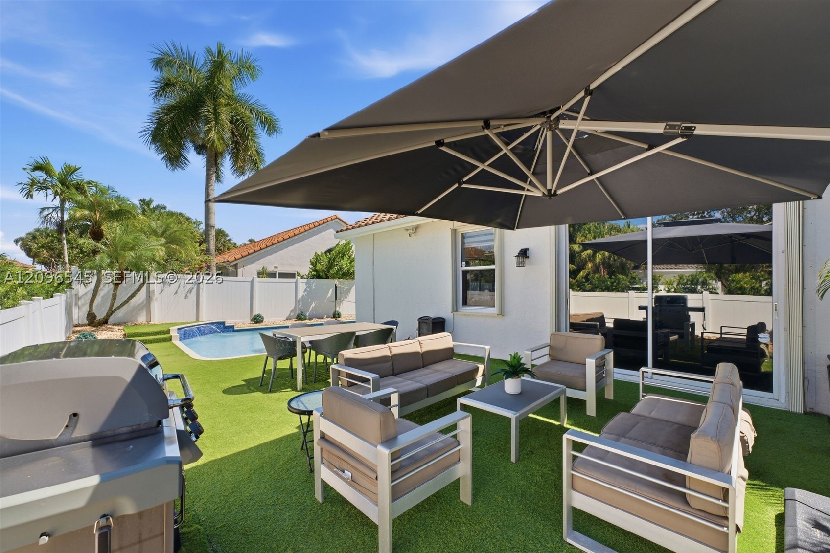 Pembroke Pines photo 5