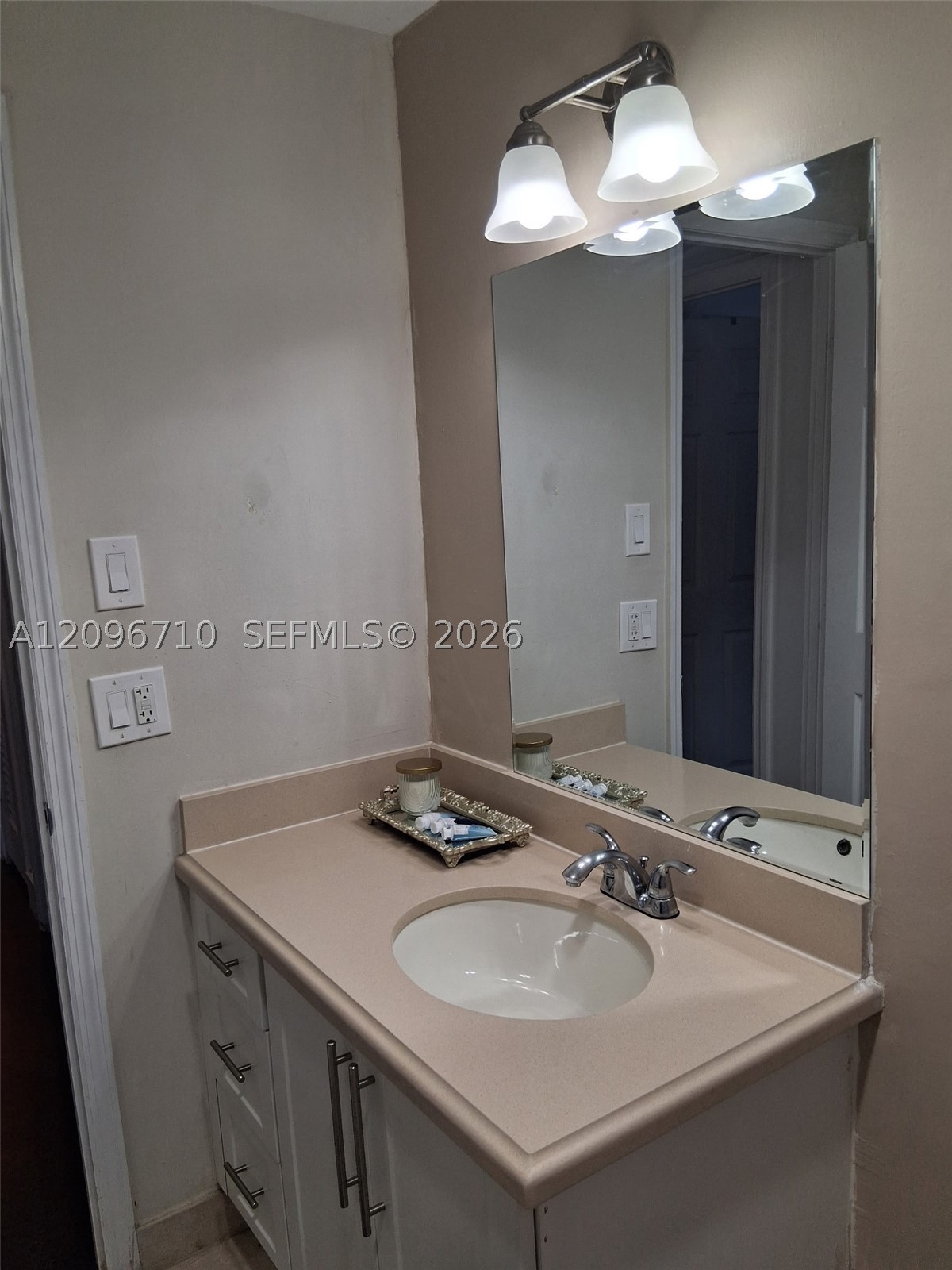 Hallandale Beach photo 5