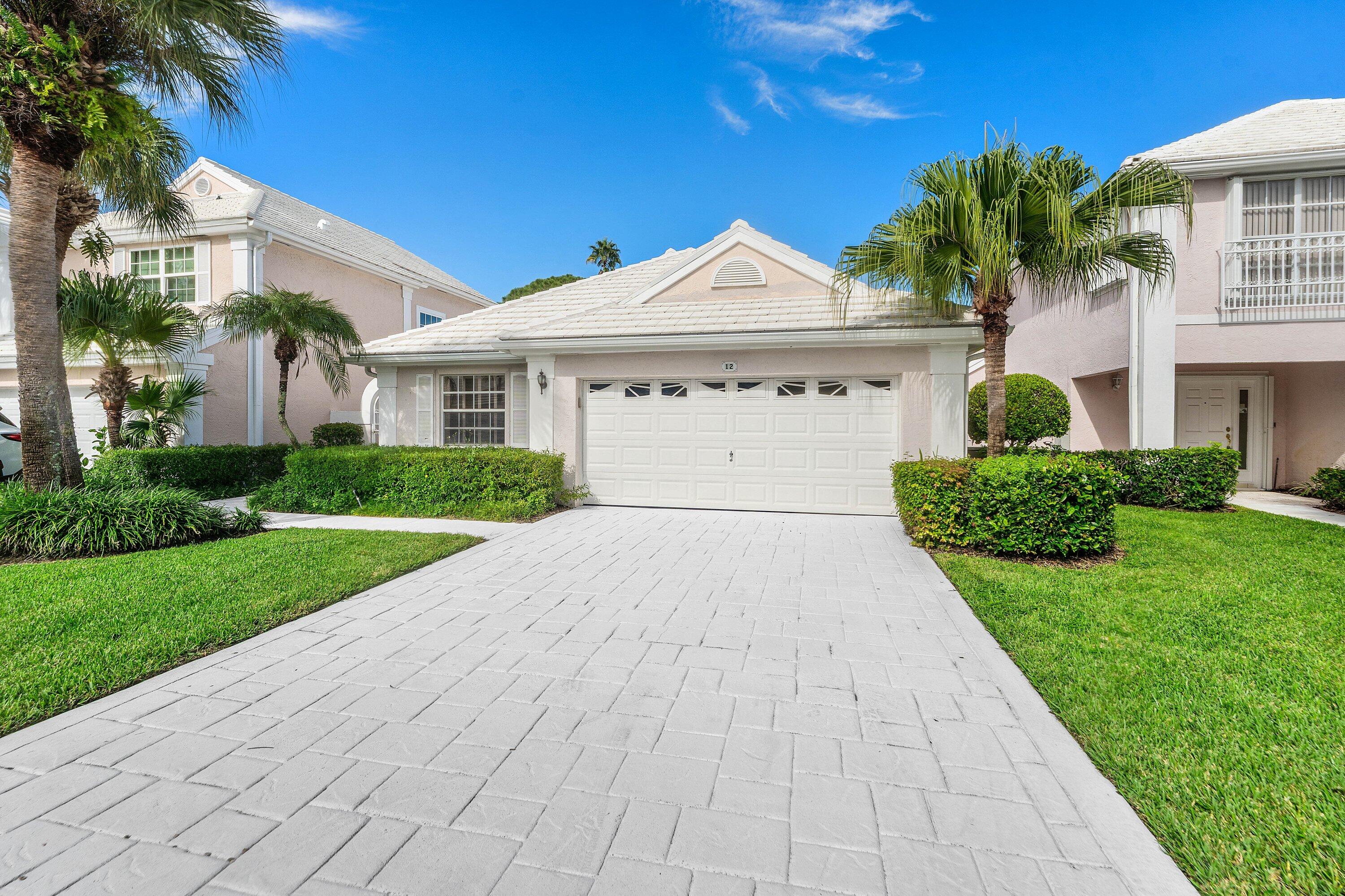 Palm Beach Gardens photo 3