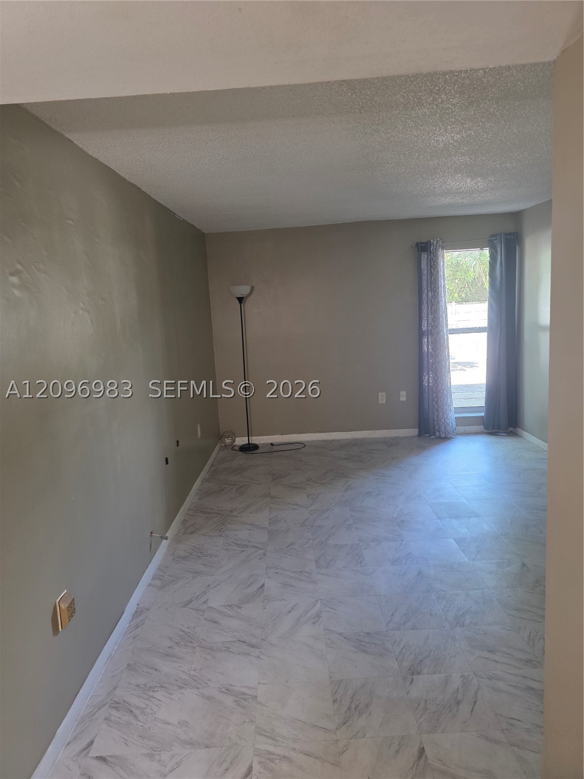 North Miami photo 4