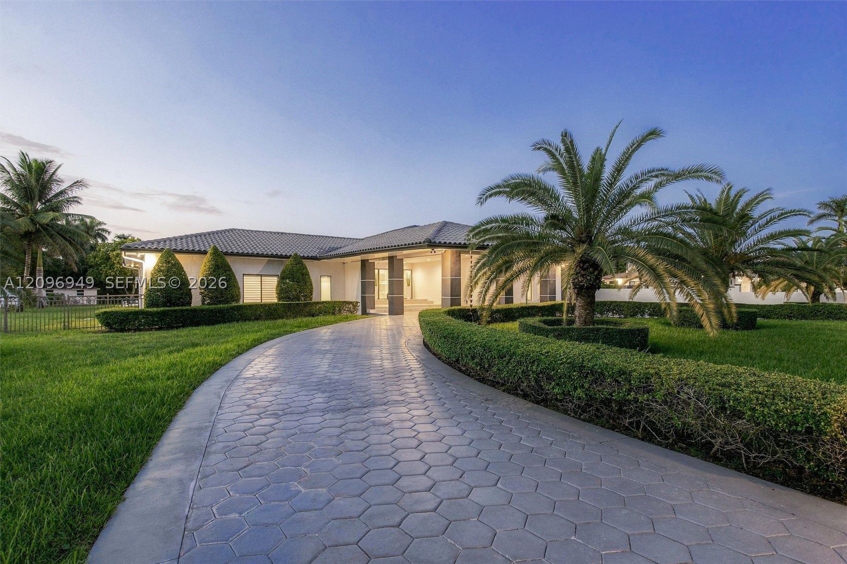Hialeah Gardens photo 3