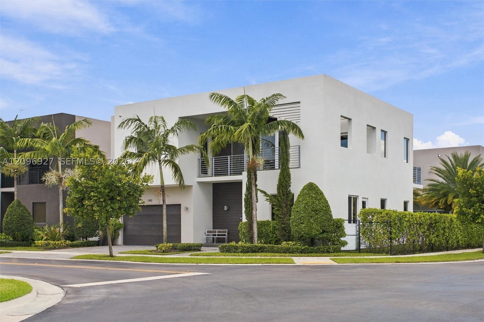 Doral photo 2