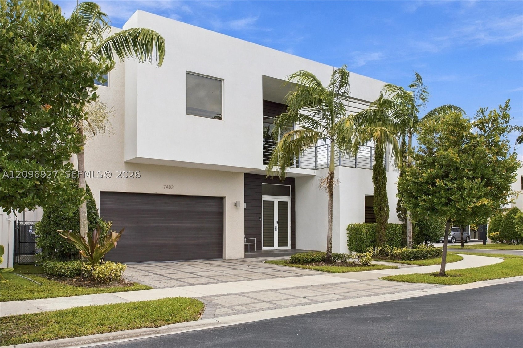 Doral photo 3