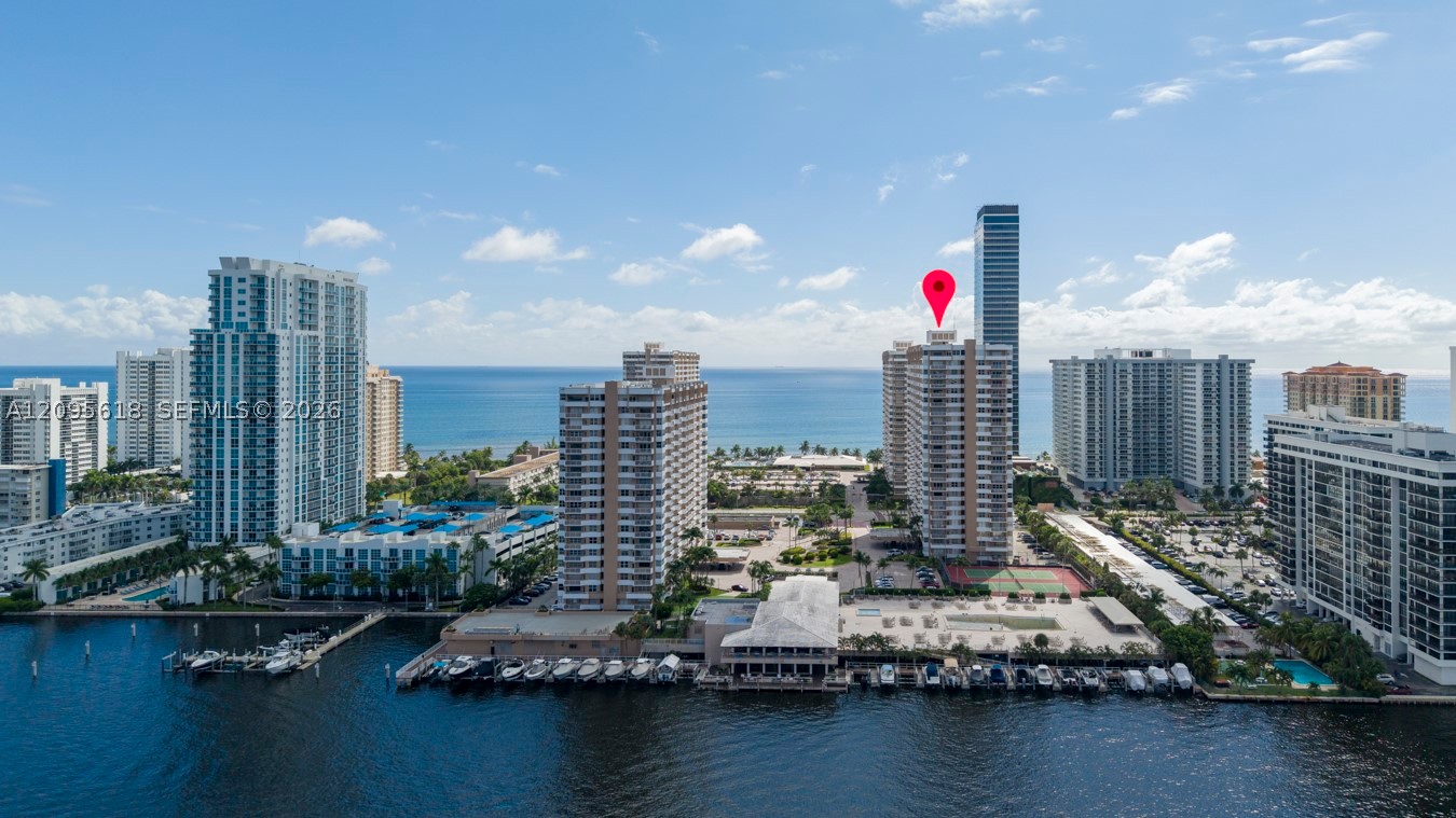 Hallandale Beach photo 2