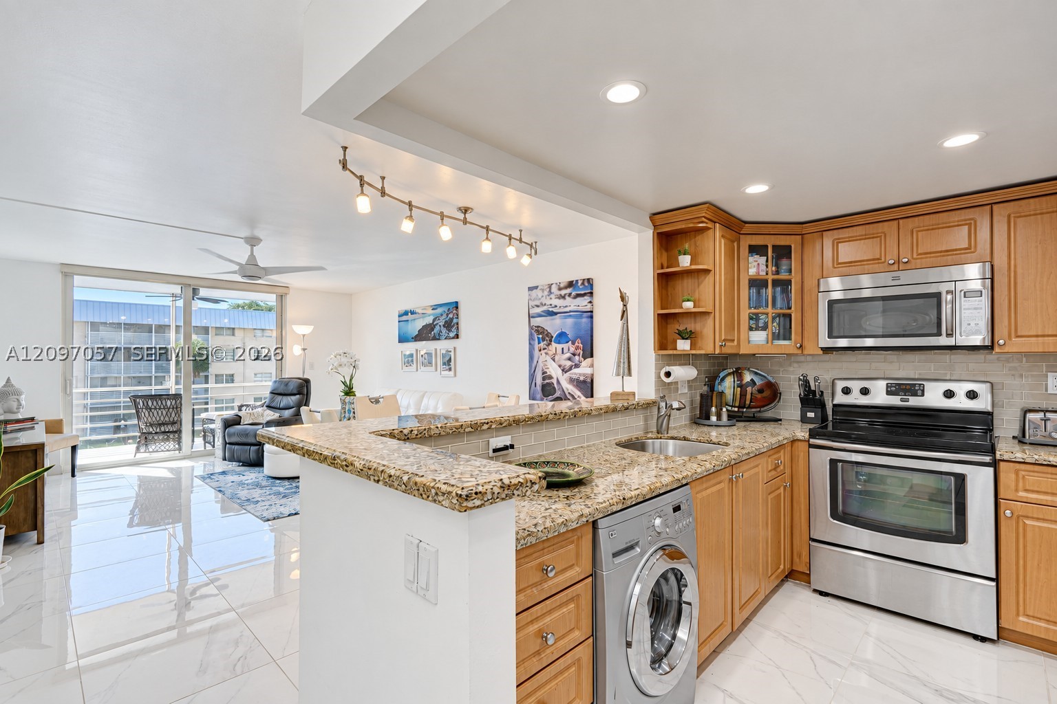 North Miami Beach photo 4