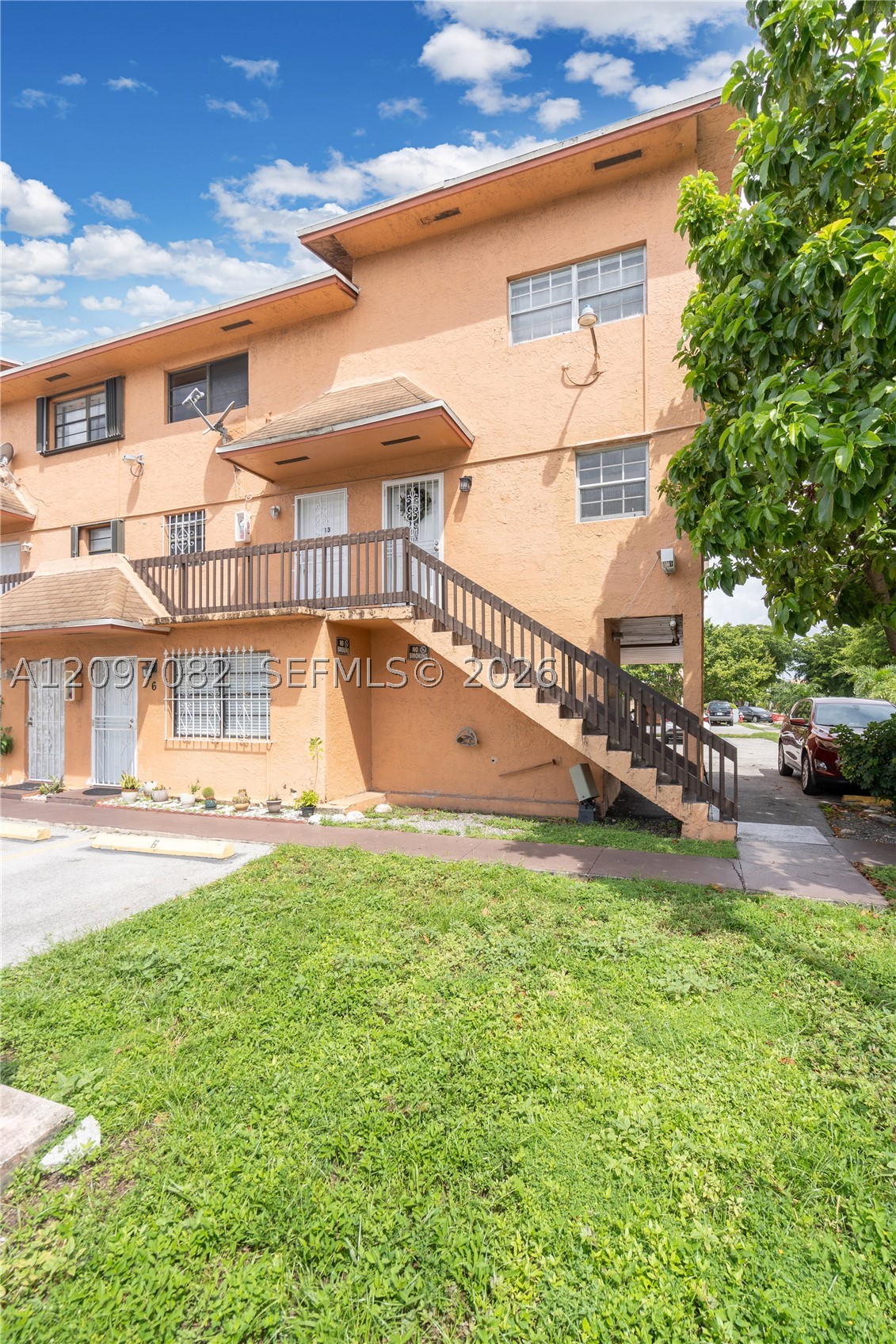 Hialeah photo 2