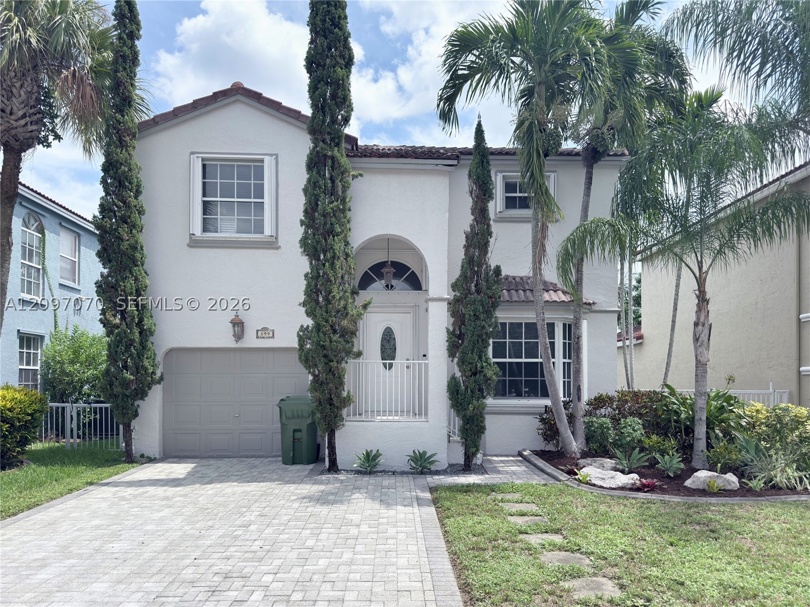 Pembroke Pines photo 2