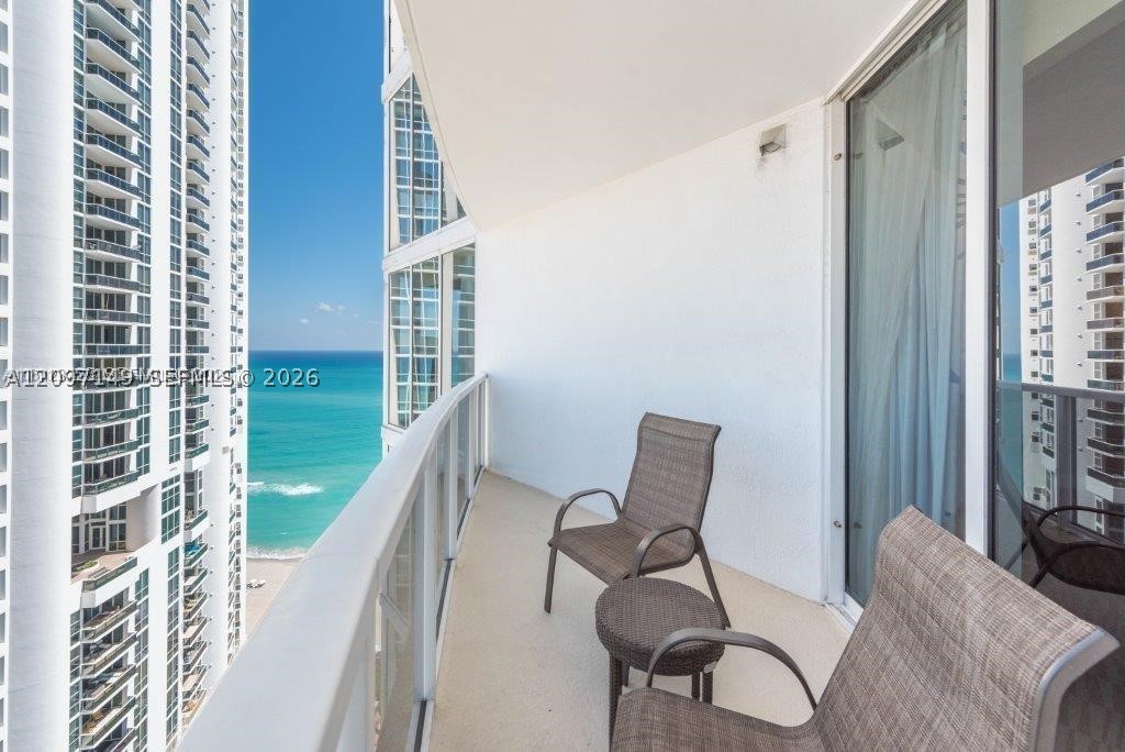 Sunny Isles Beach photo 2