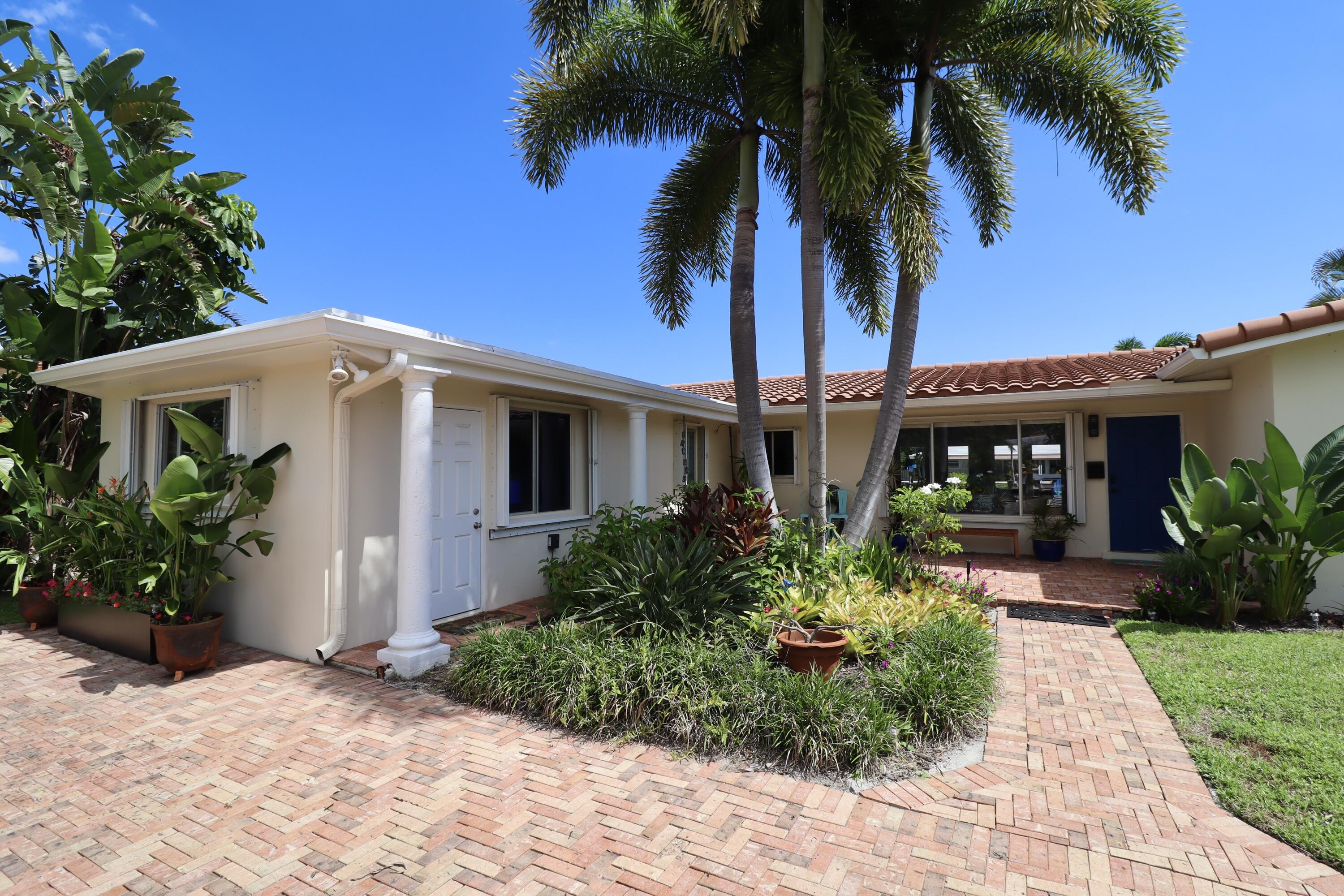 Wilton Manors photo 2