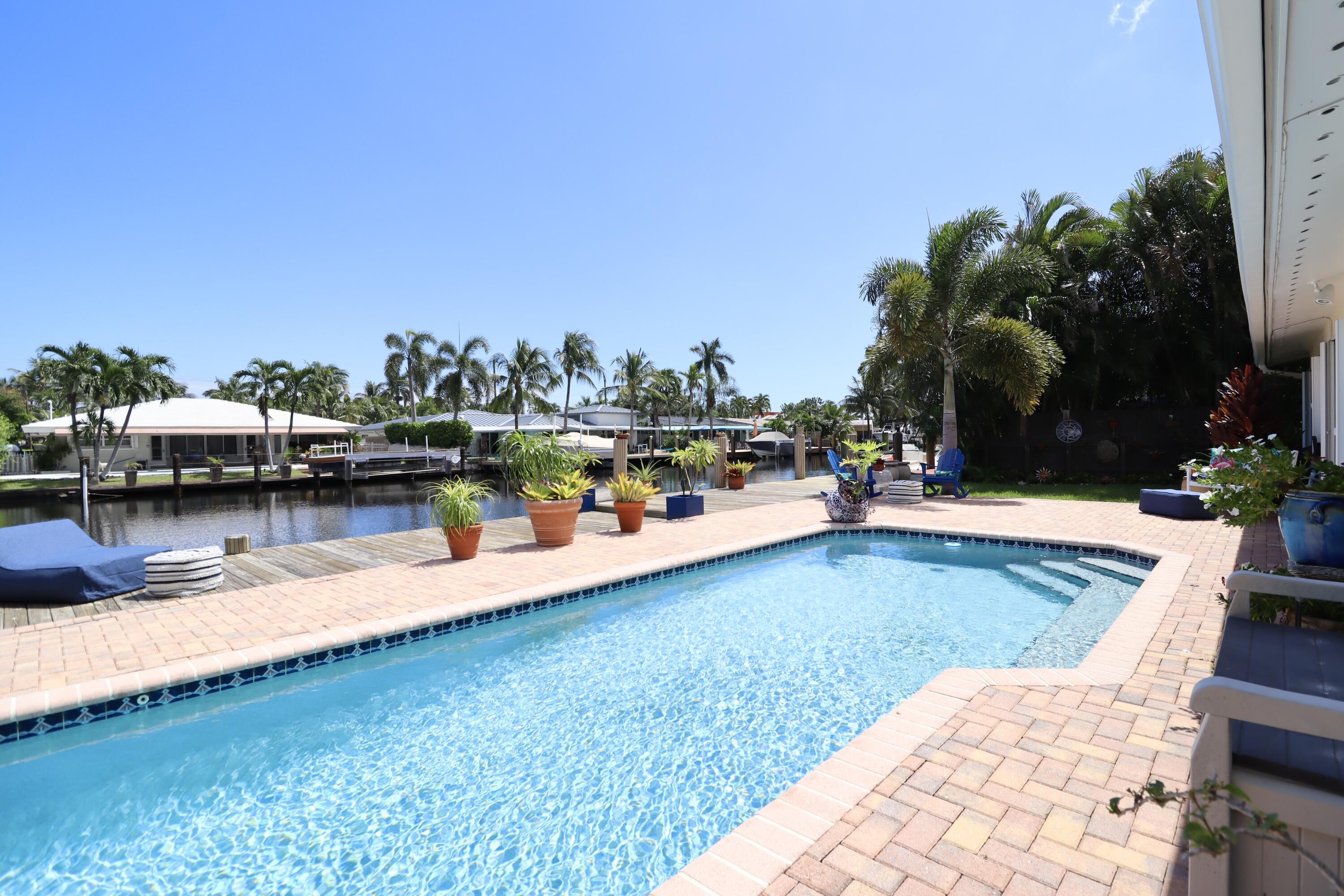 Wilton Manors photo 4