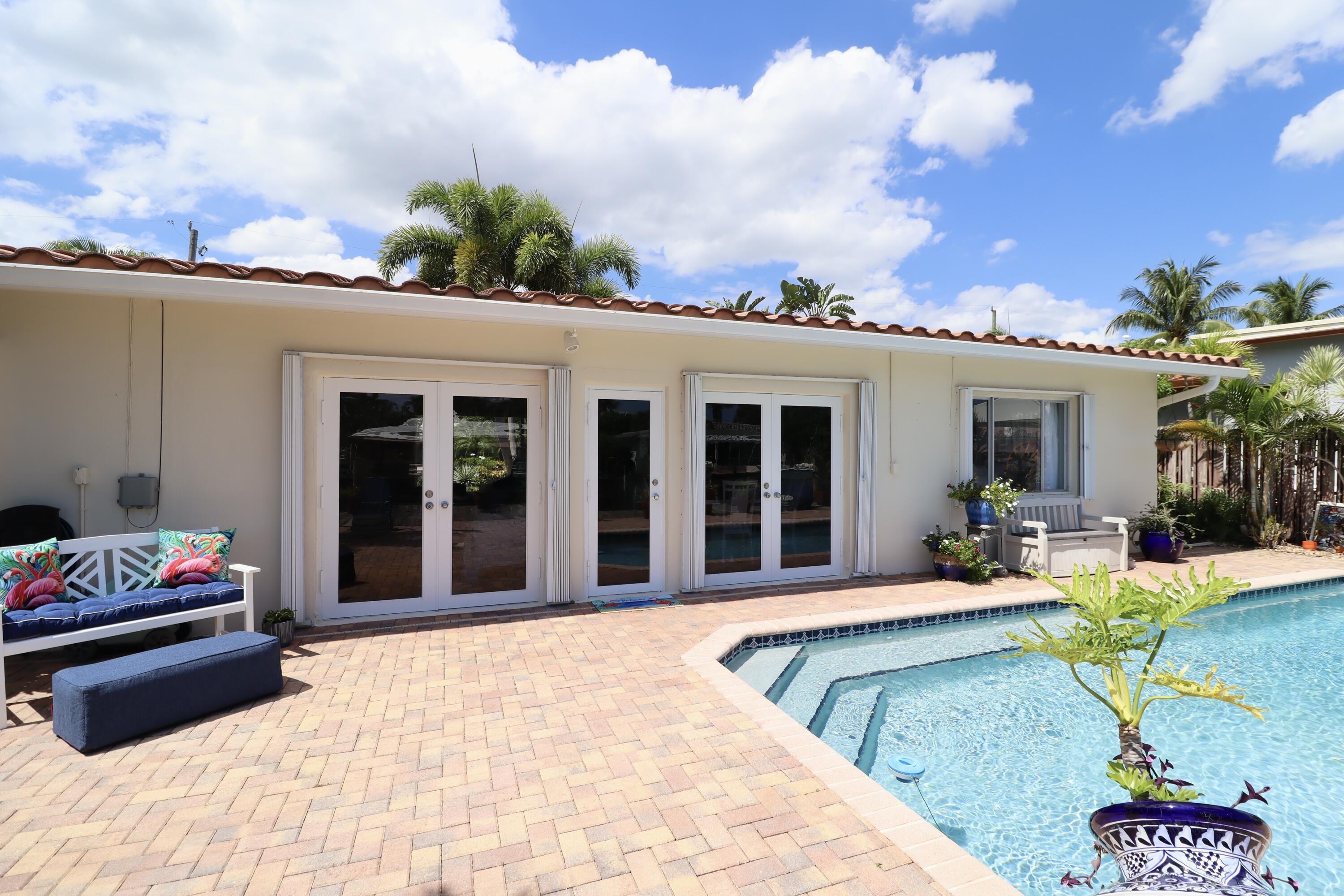 Wilton Manors photo 5