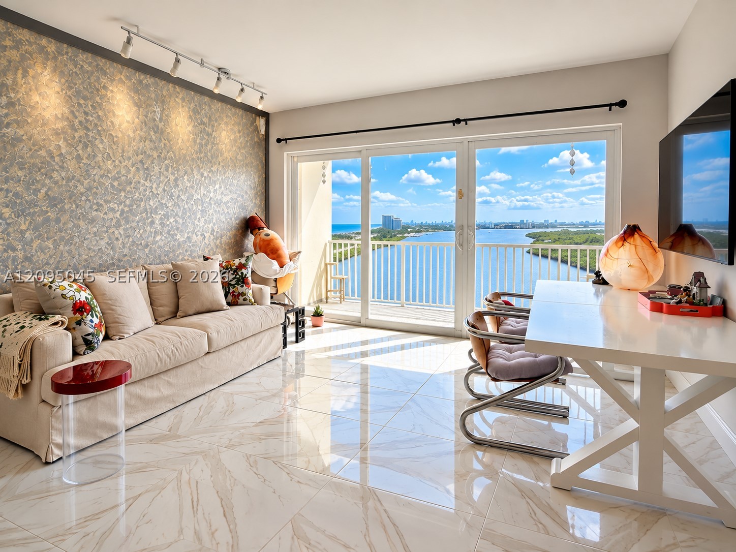 Sunny Isles Beach photo 3