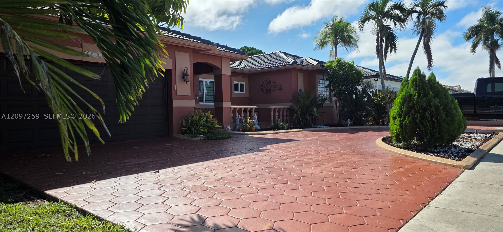 Hialeah photo 3