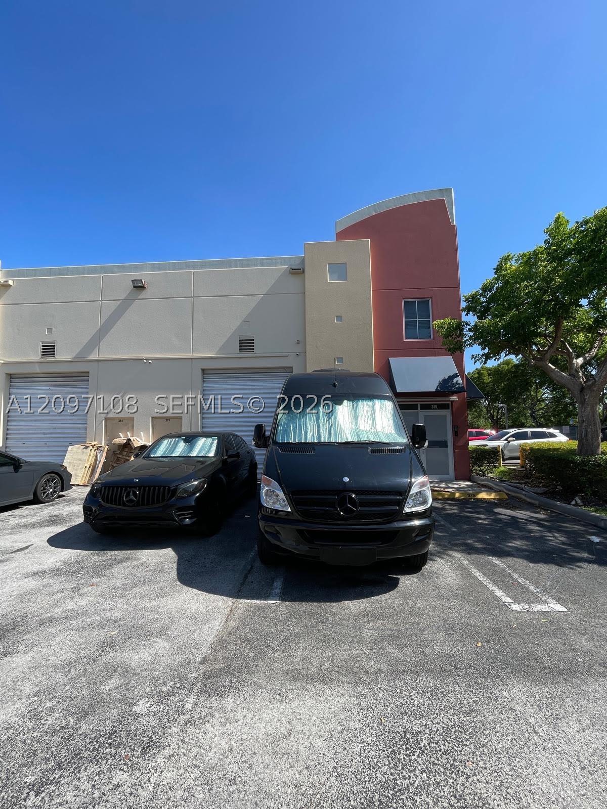 Doral photo 2