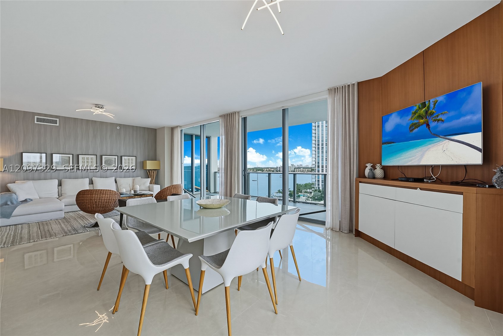 North Miami Beach photo 3