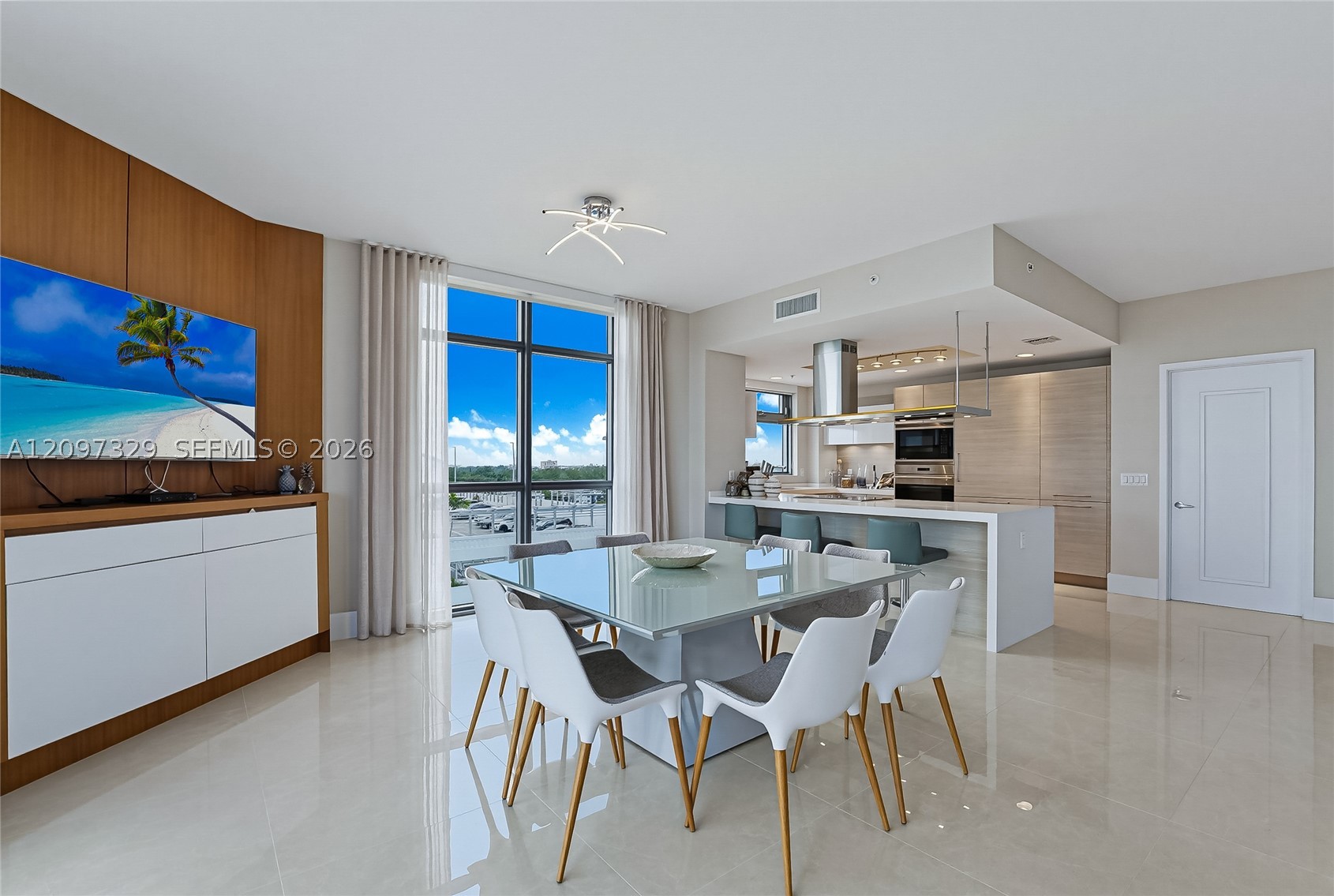 North Miami Beach photo 4