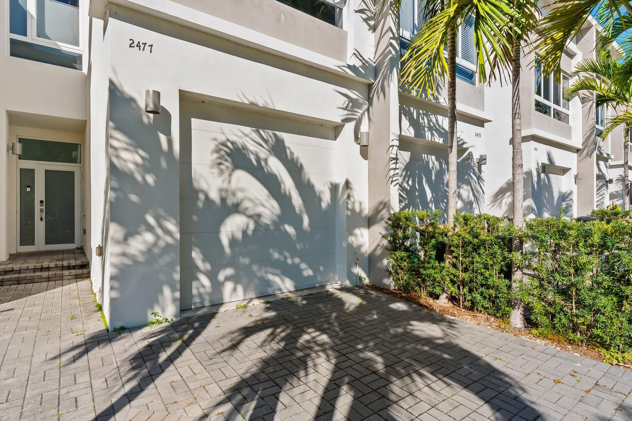 North Miami photo 2