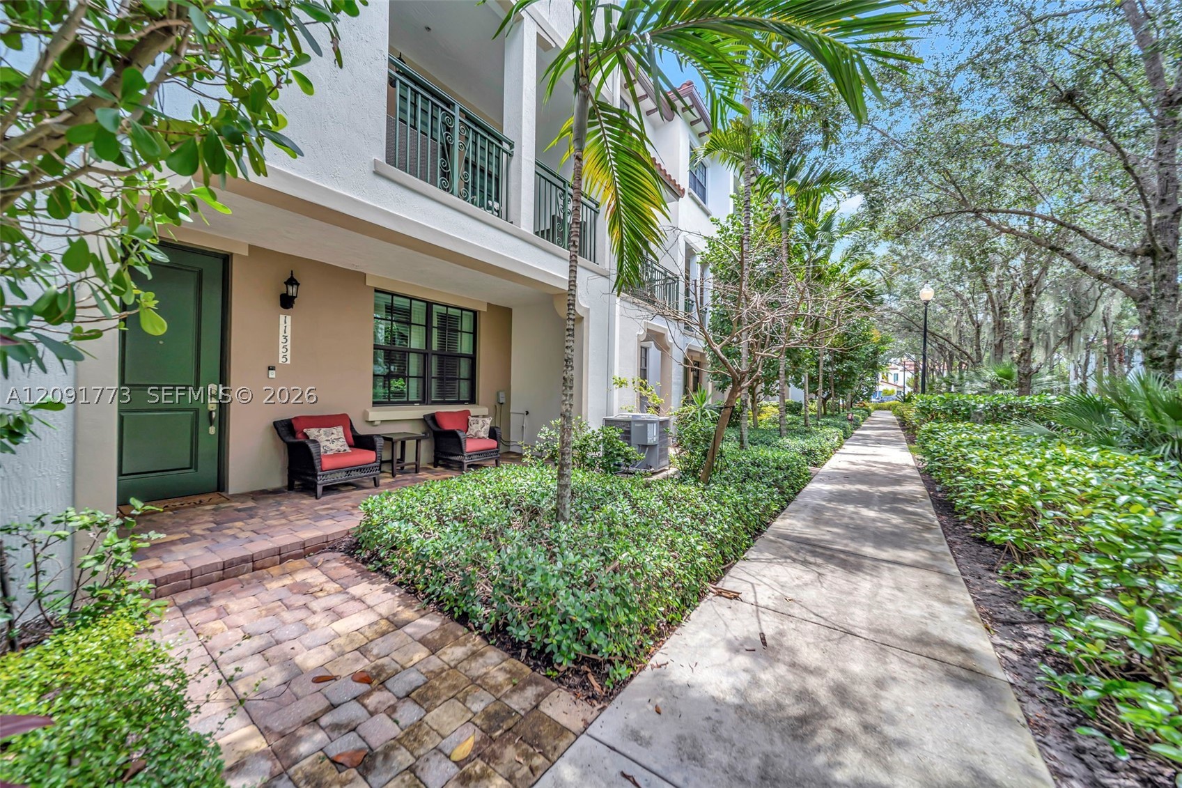 Pembroke Pines photo 4